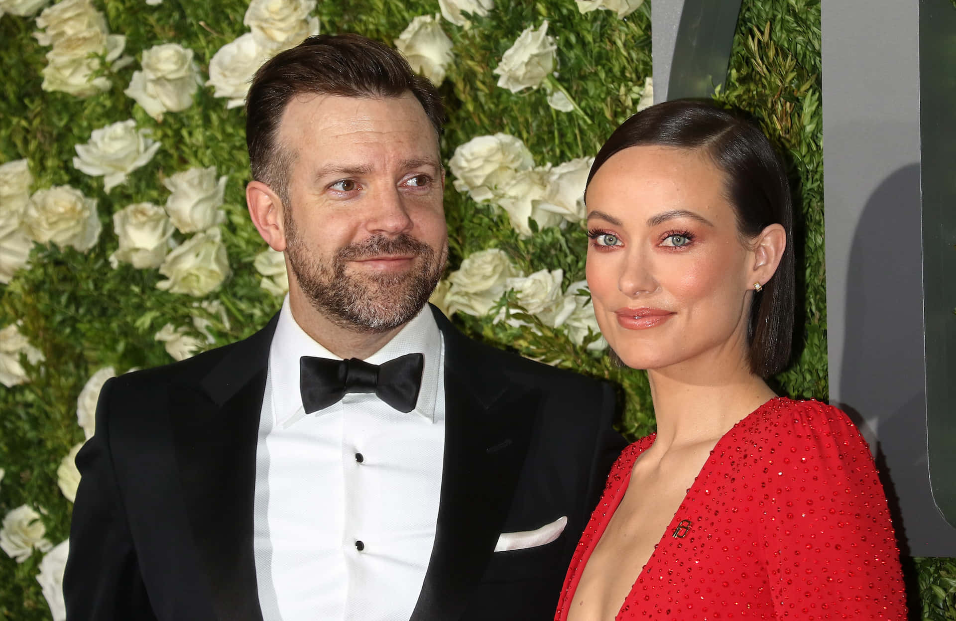 Elactor Y Comediante Jason Sudeikis Ilumina La Pantalla Fondo de pantalla