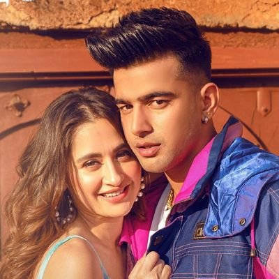 Jass Manak with Sanjeeda posing in style for a photoshoot. Wallpaper