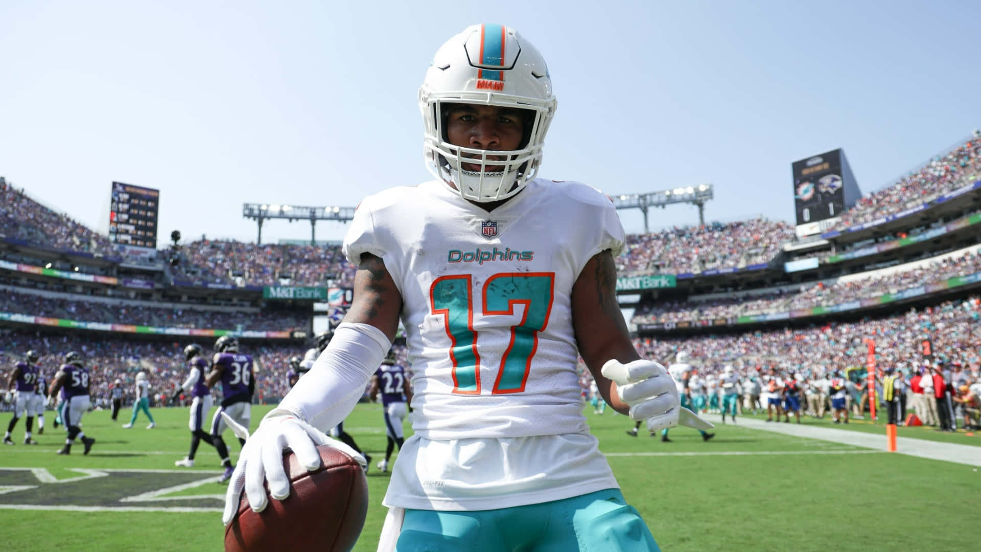 Jaylen Waddle Miami Dolphins Game Day Wallpaper