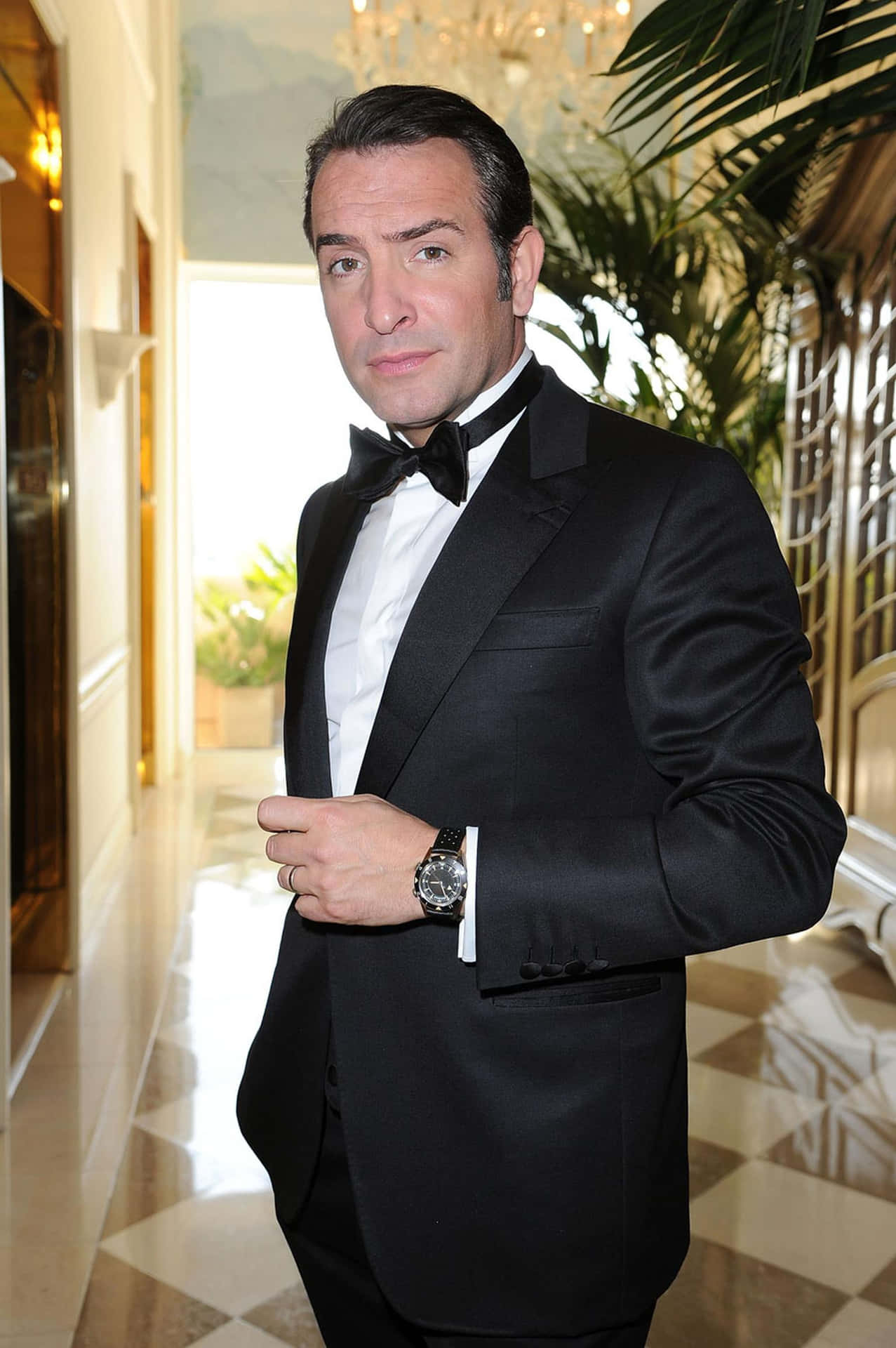 Jean Dujardin, the Oscar-winning actor Wallpaper