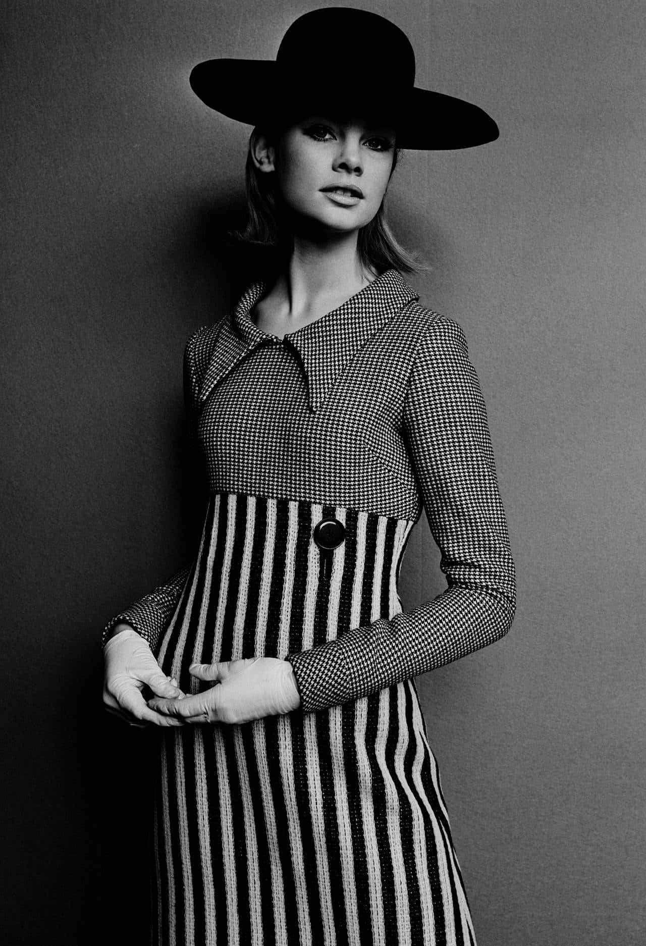 Jean Shrimpton, Iconic Fashion Model Wallpaper