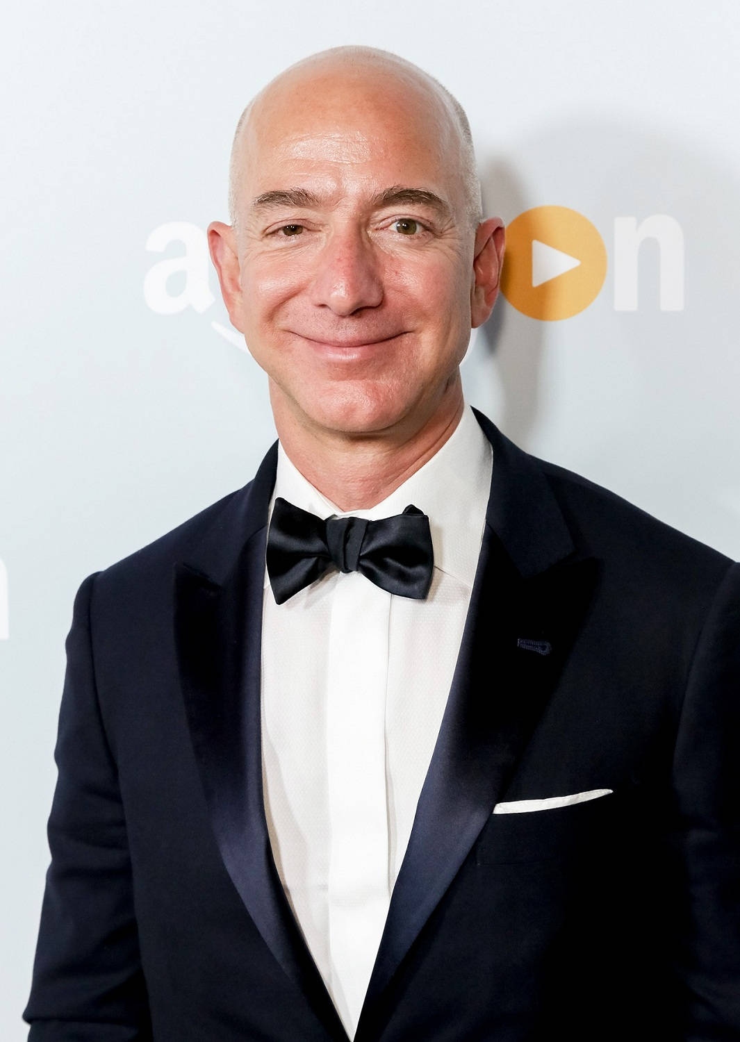 Jeff Bezos Amazon Baggrund Wallpaper