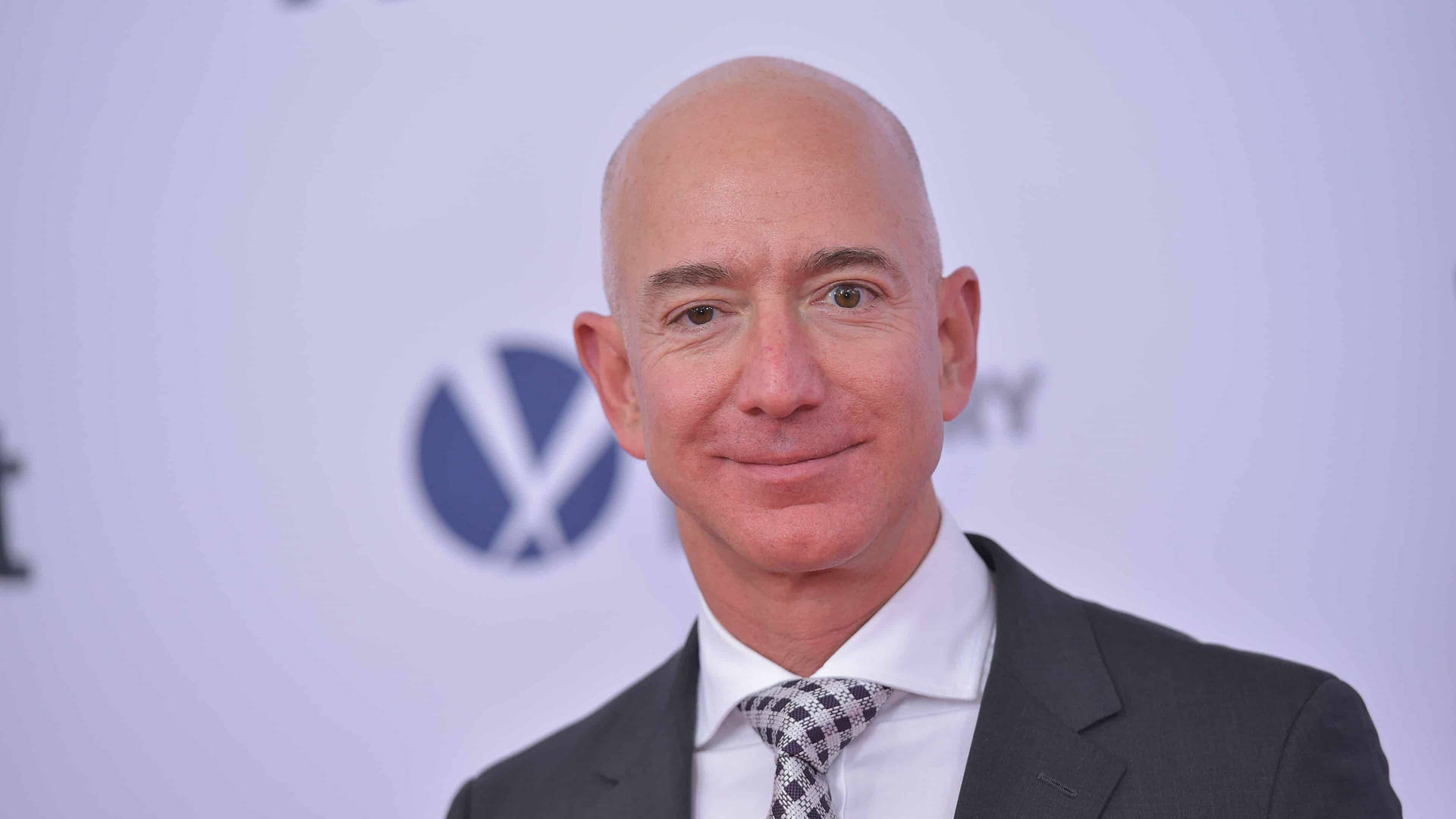 Jeff Bezos-dragt og slips tapet Wallpaper
