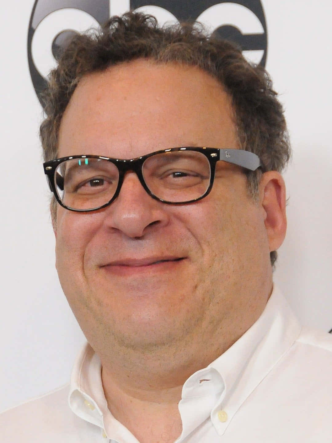 Comedian Jeff Garlin in a candid moment Wallpaper