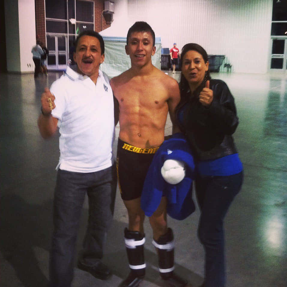 Jeff Molina With His Parents Picture