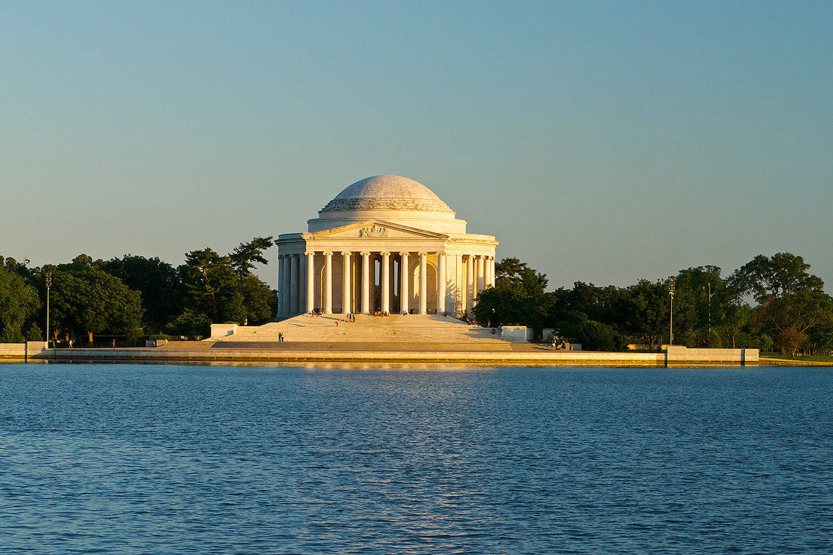Jefferson Memorial And Potomac River Background