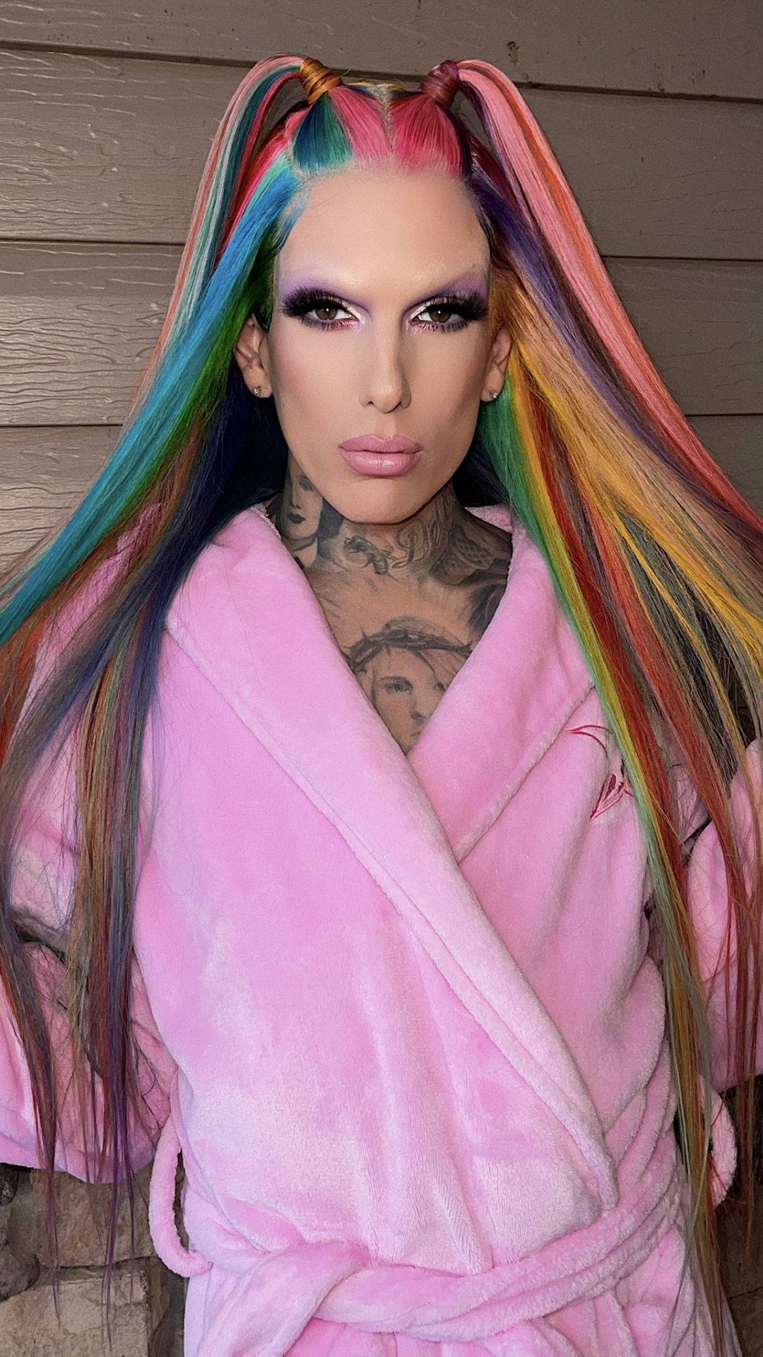 Jeffree Star Rainbow Hair Wallpaper