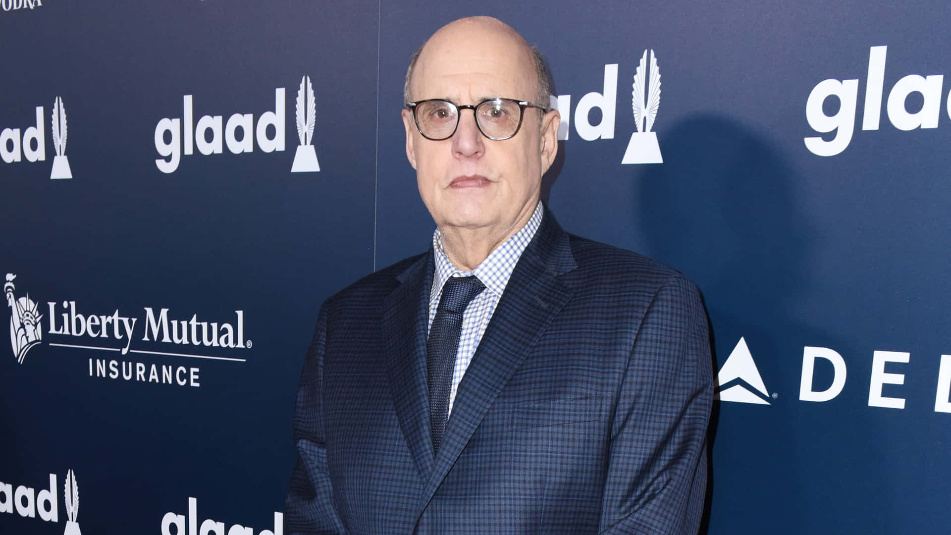 Jeffrey Tambor - Distinguished Hollywood Actor Wallpaper