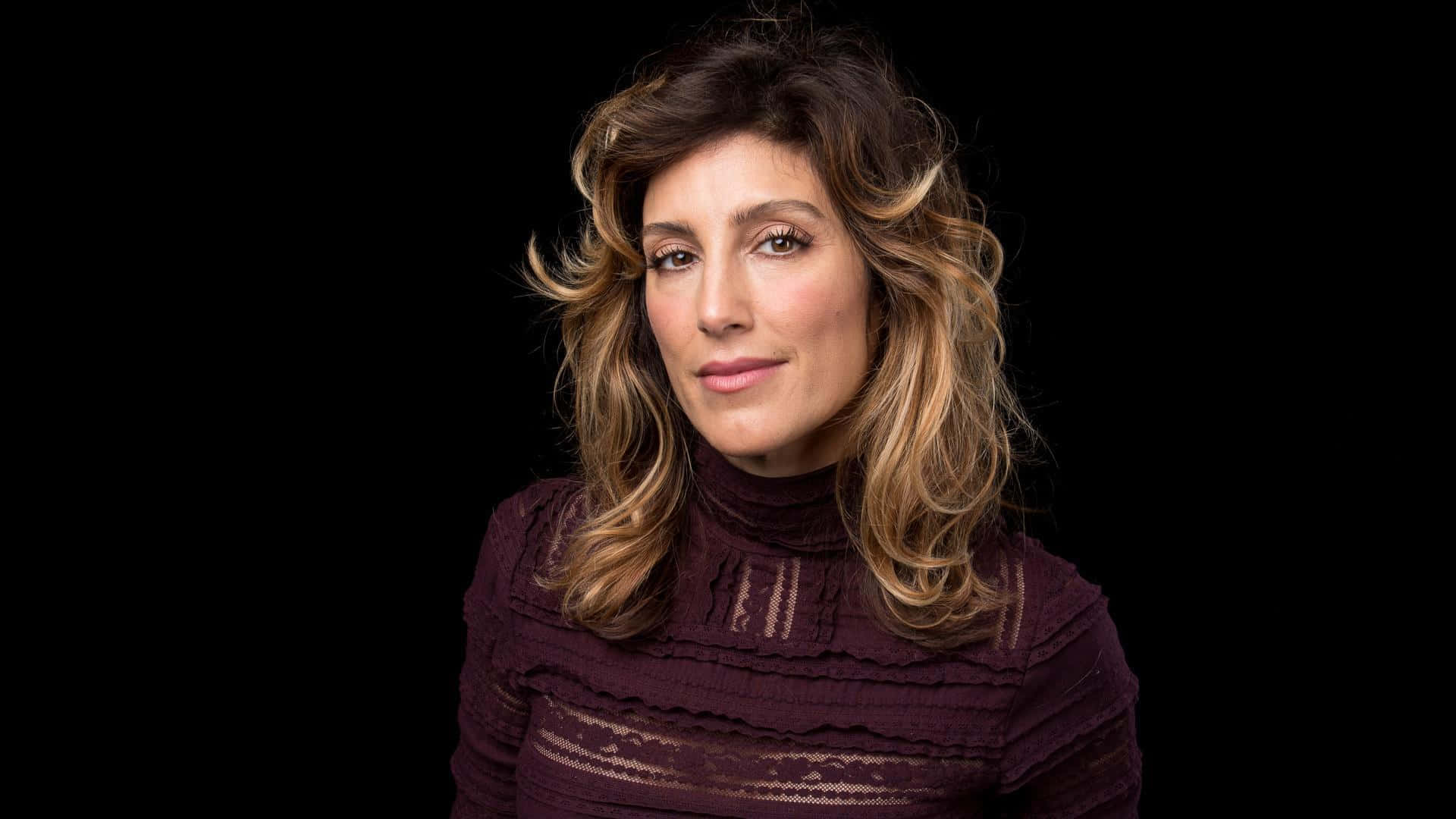 Stralende Jennifer Esposito Look Achtergrond