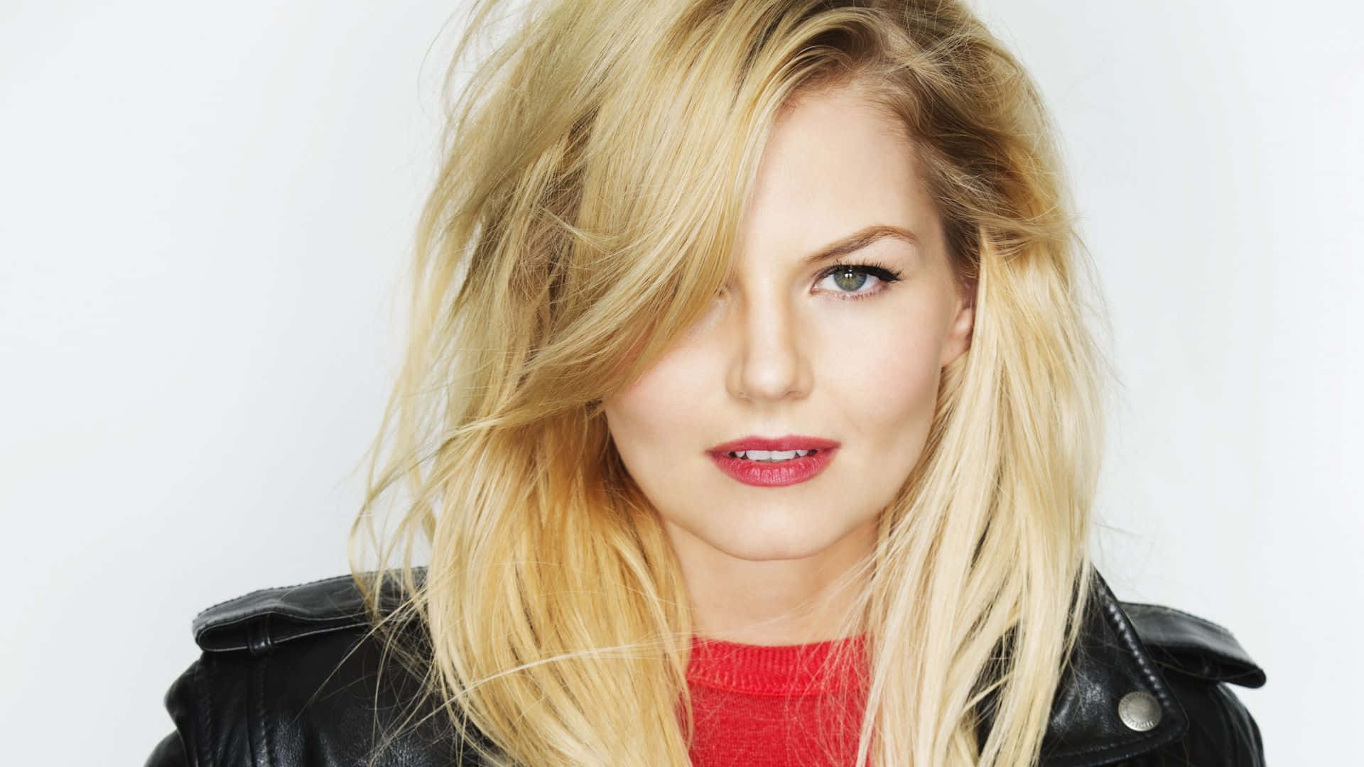 Jennifer Morrison Radiant in a Photoshoot Wallpaper