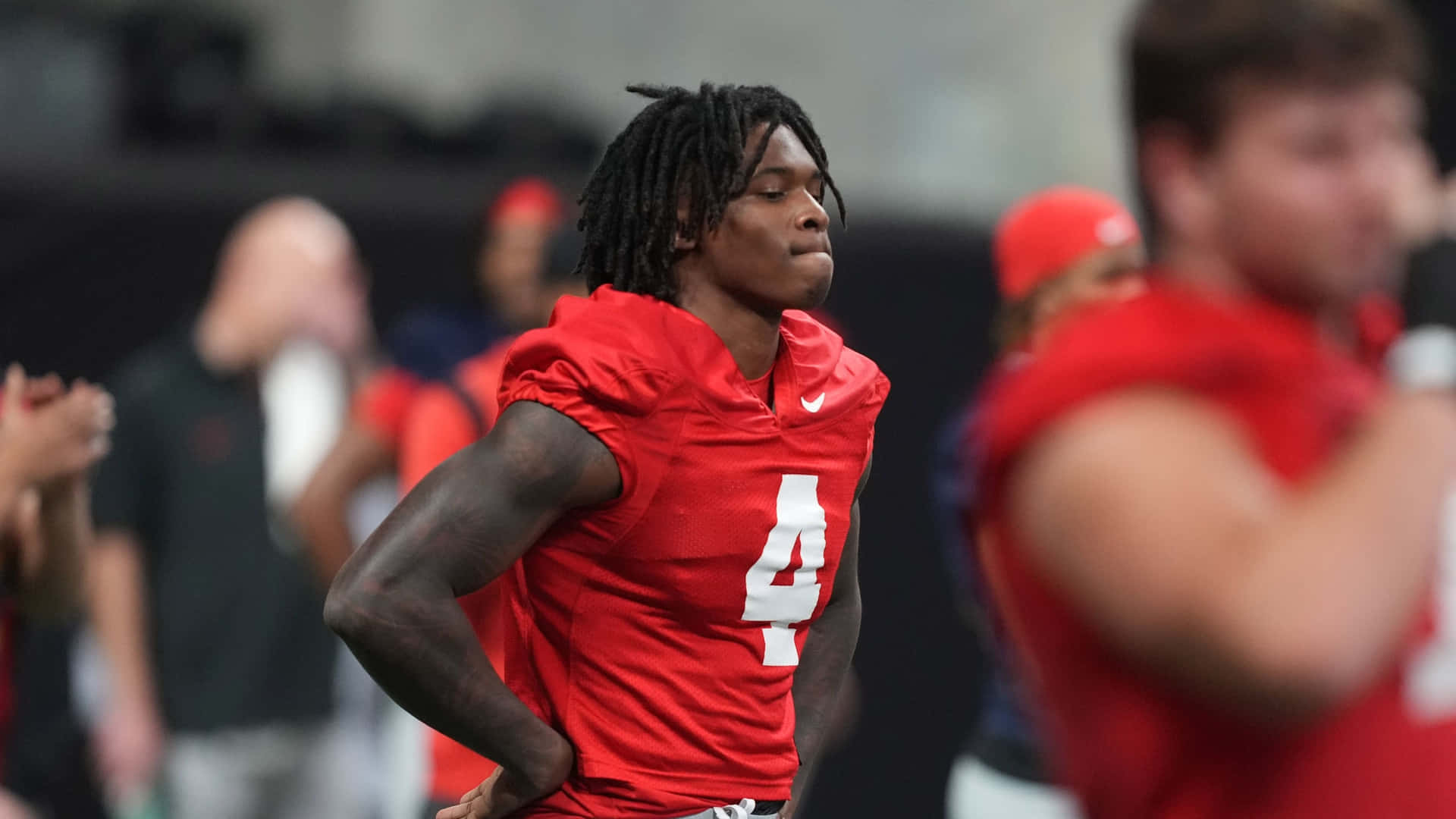 Jeremiah Smith Enfocado En El Fútbol Fondo de pantalla