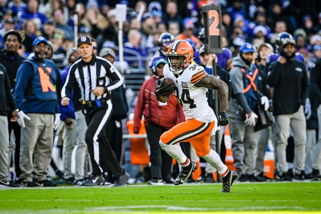 Jerome Ford Cleveland Browns Game Action Wallpaper