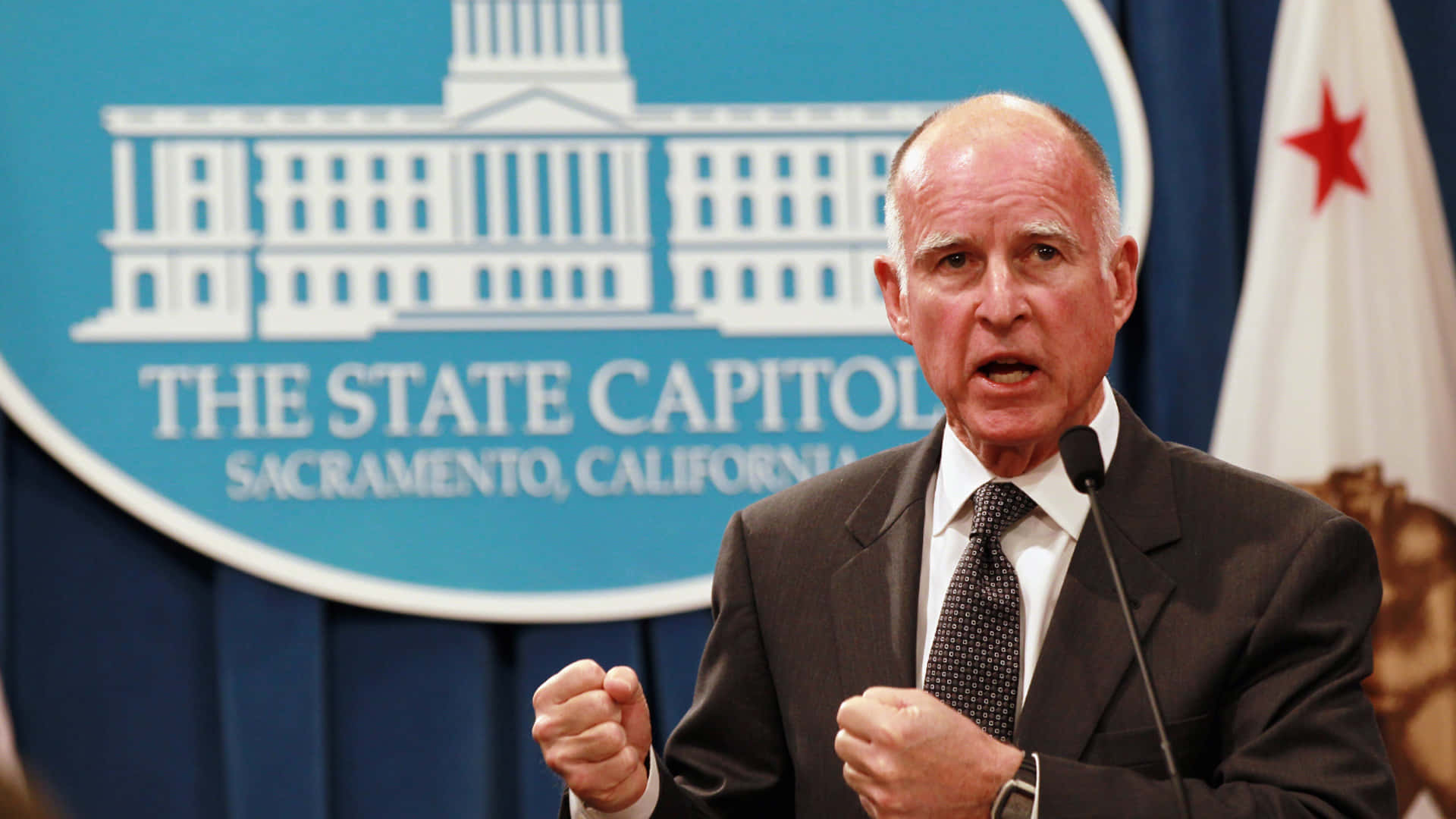 California Governor Jerry Brown speaking at the State Capitol Wallpaper