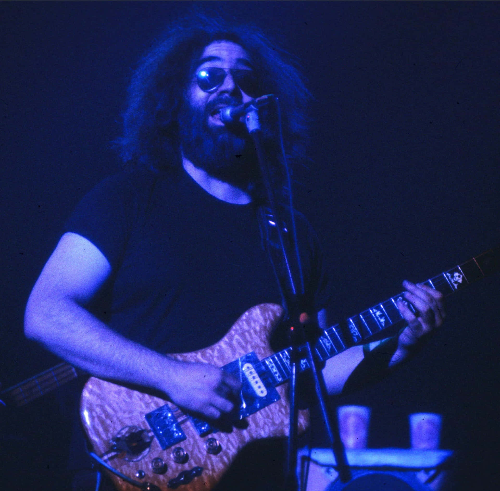 Jerry Garcia Performing Live Wallpaper