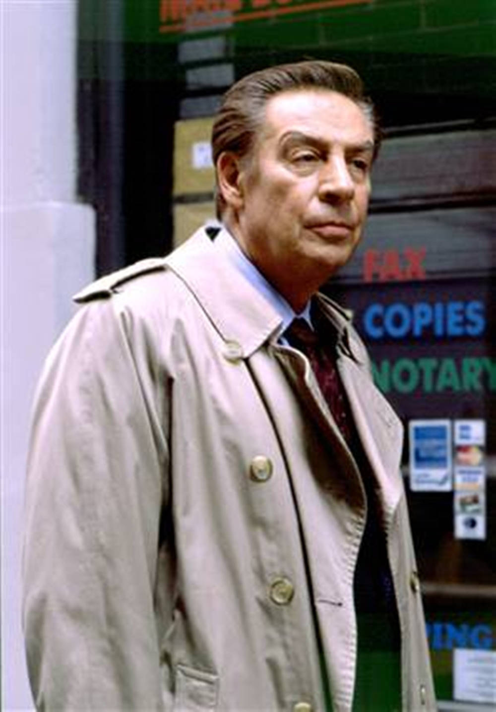 Jerry Orbach In Brown Coat Law And Order Wallpaper