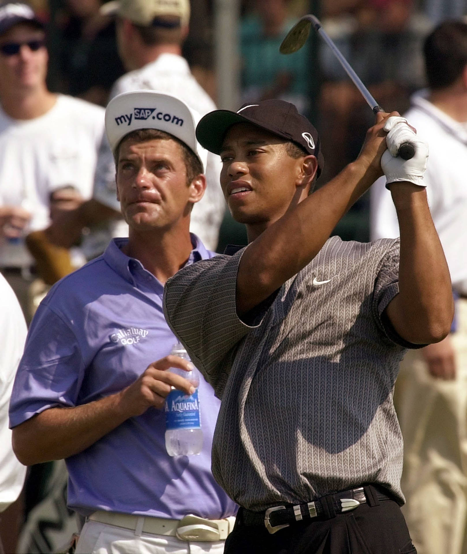 Jesperparnevik Con Tiger Woods. Fondo de pantalla