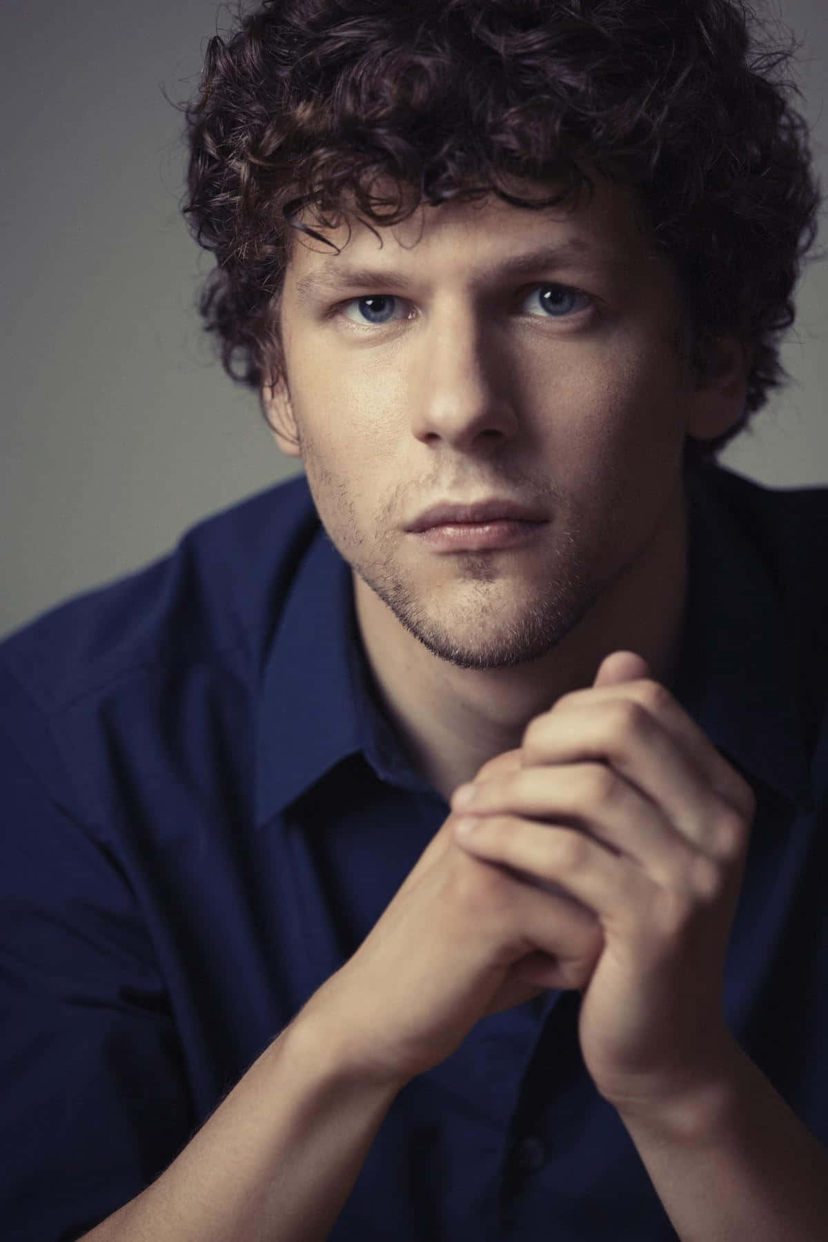 Jesseeisenberg Is An American Actor. He Is Best Known For His Role As Mark Zuckerberg In The Film 