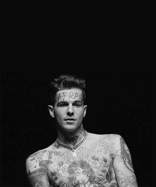 Jesse James Rutherford In The Neighbourhood