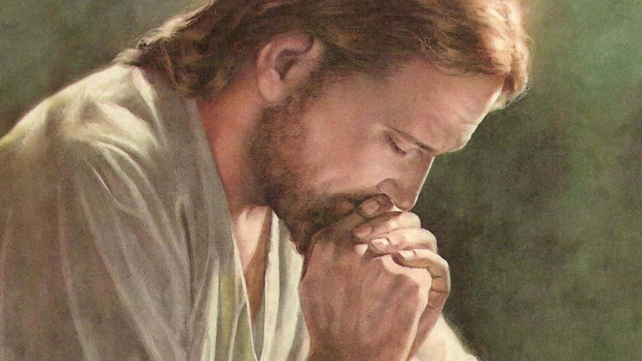 Jesus Praying Under the Stars Wallpaper