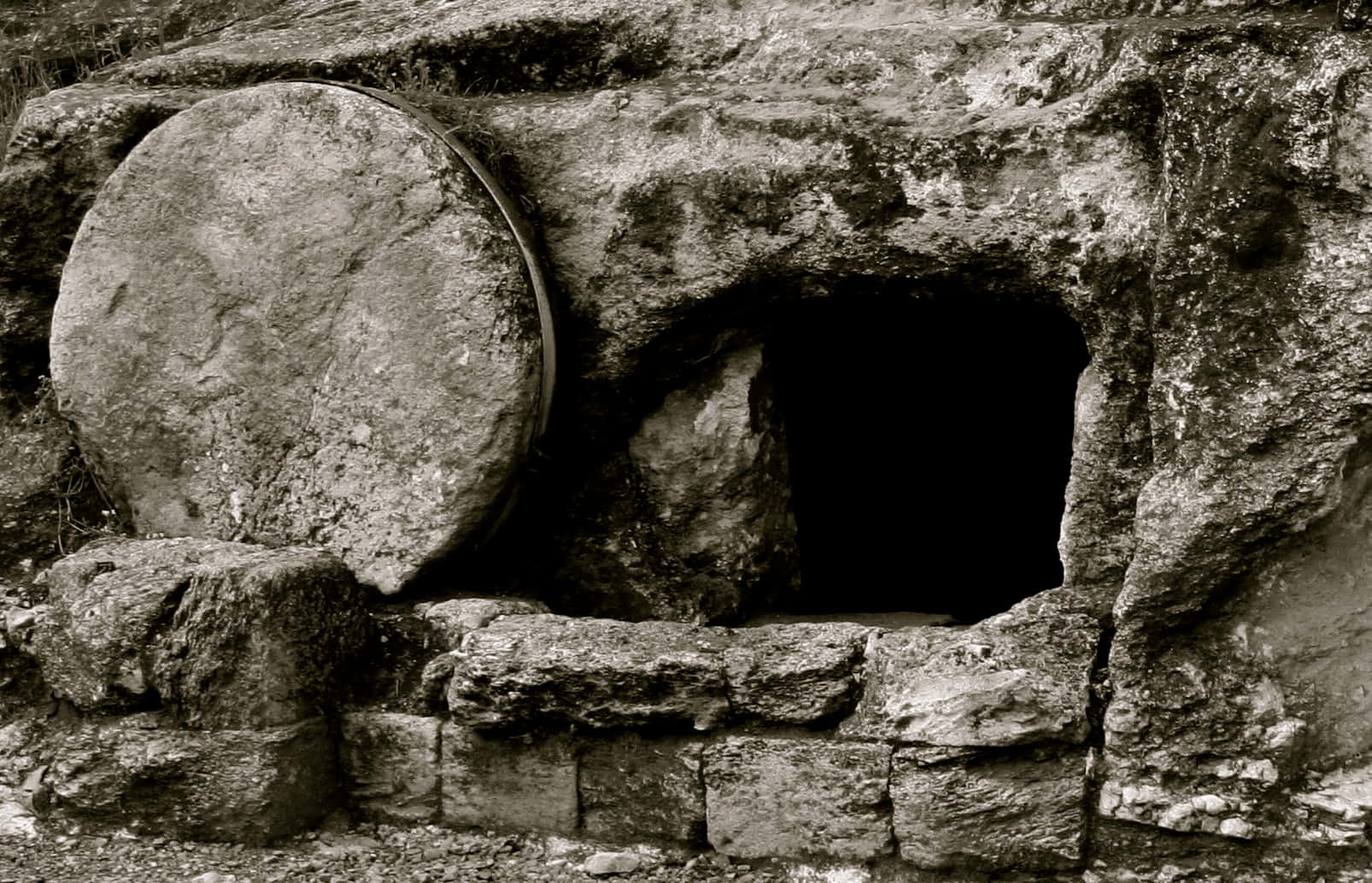 April'immagine Della Tomba Di Gesù Nella Grotta.