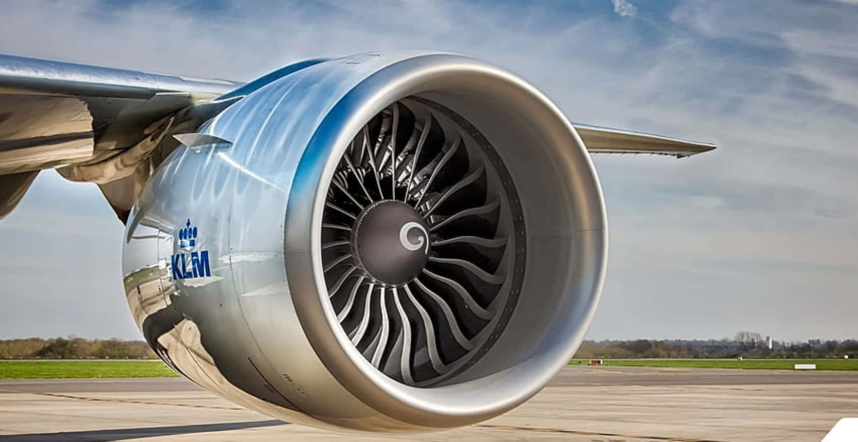 High-quality Jet Engine Close-up View Wallpaper