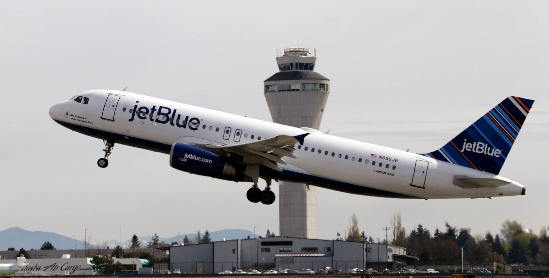 JetBlue Airways fly Maskine Tager Af Himmel Tapet Wallpaper