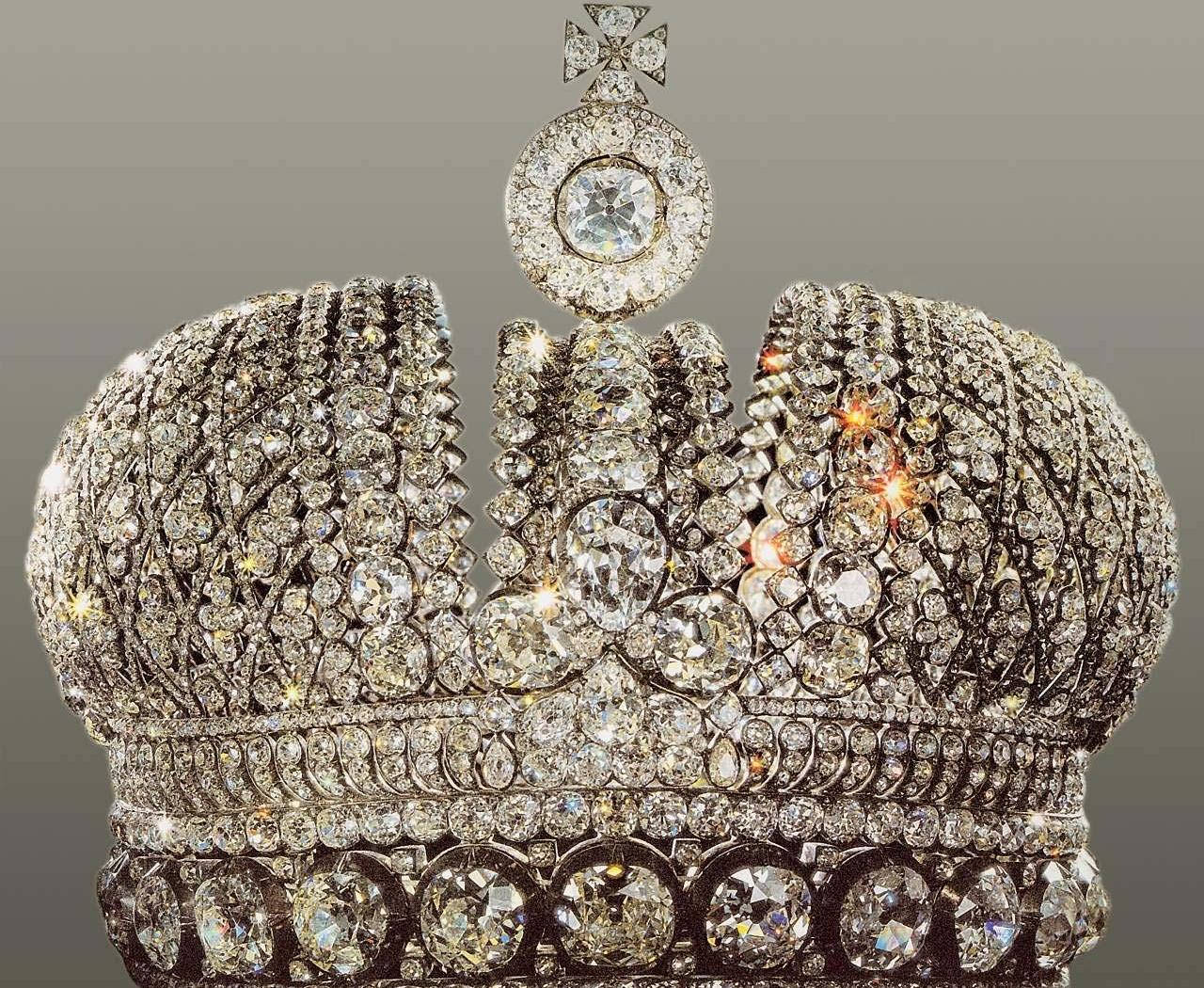 Jewelry Luxurious Crown