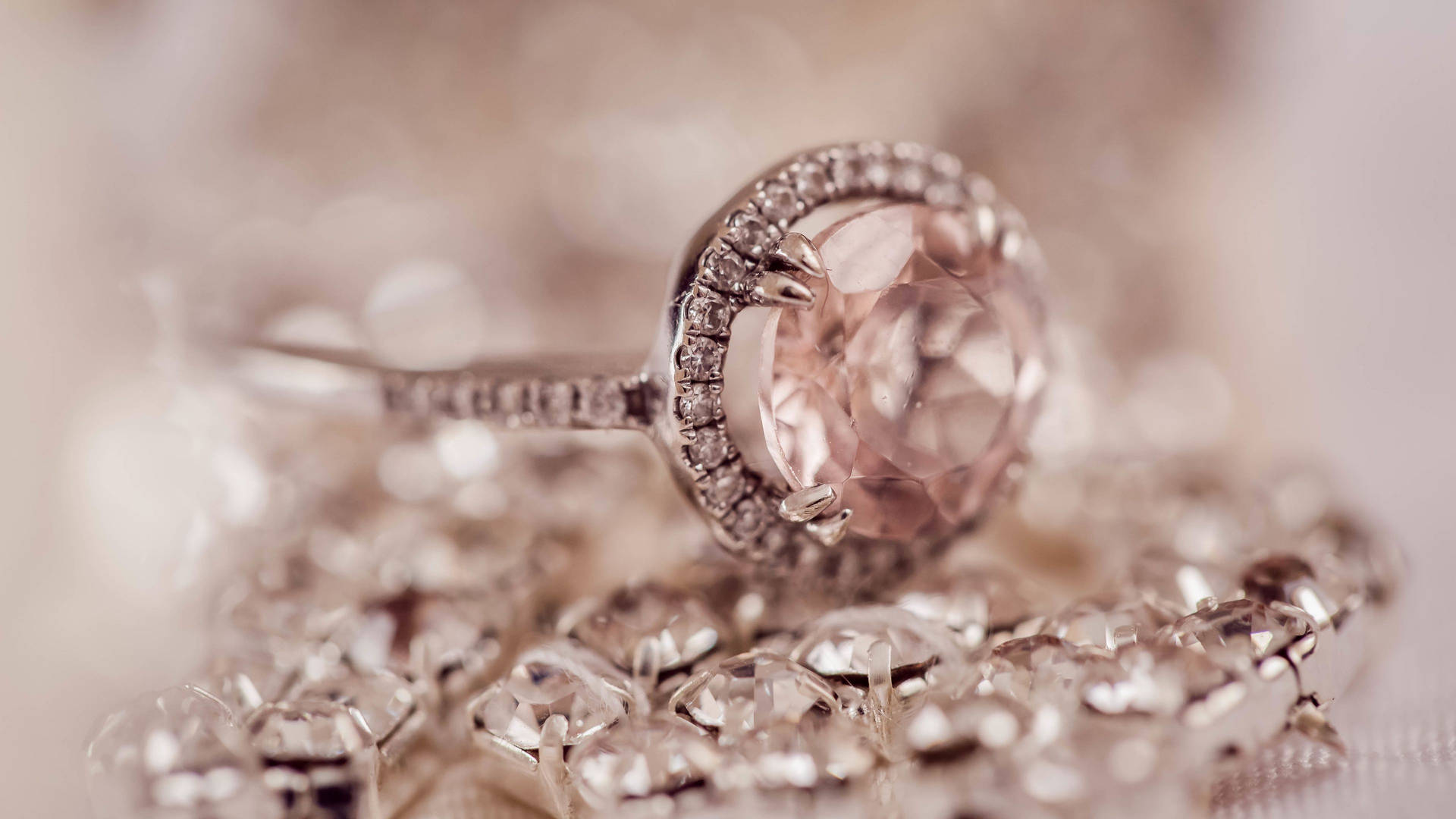 Jewelry Ring With Pink Diamond