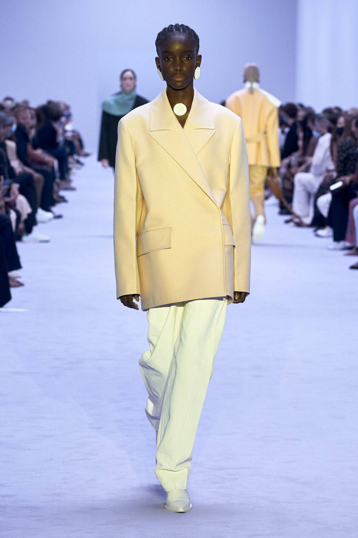 Jil Sander Yellow Suit Wallpaper
