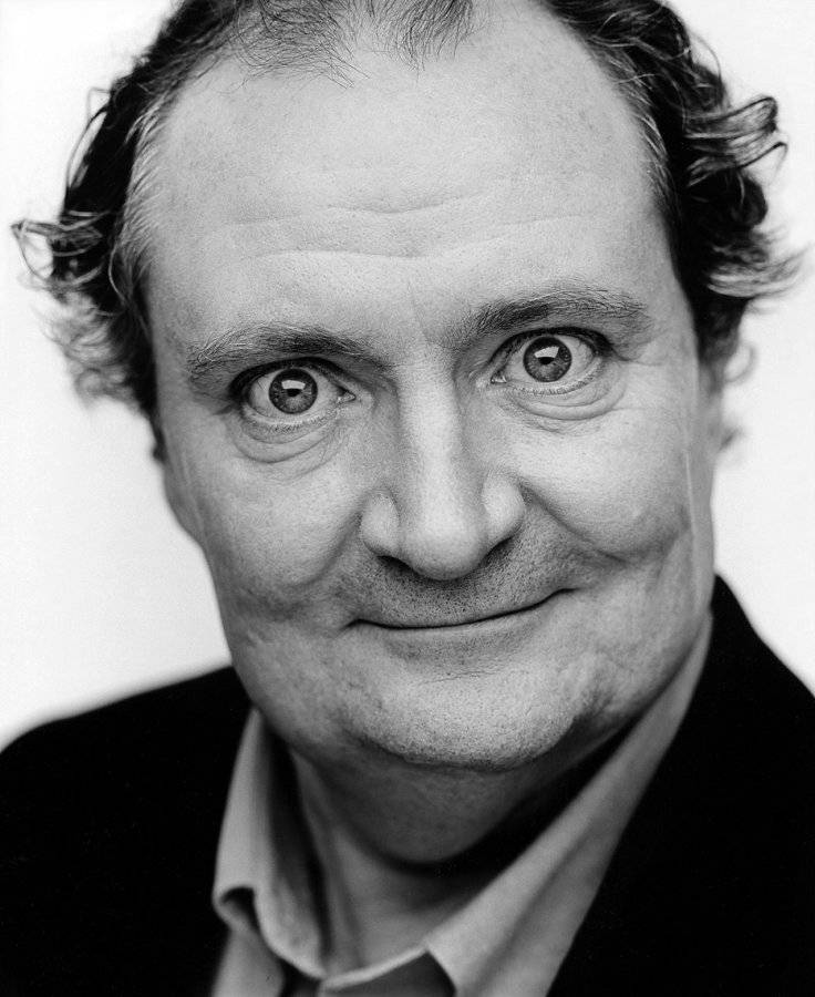 High Resolution Black and White Image of Renowned Actor Jim Broadbent Wallpaper