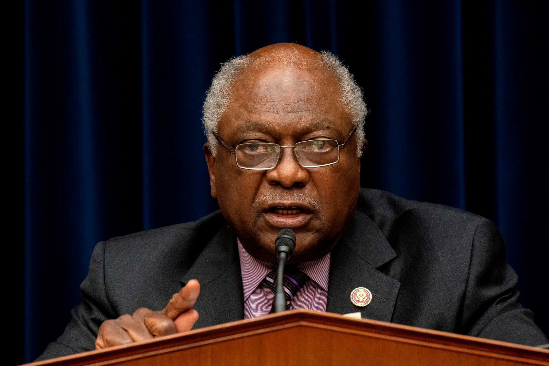 Jim Clyburn Pointing And Speaking Wallpaper