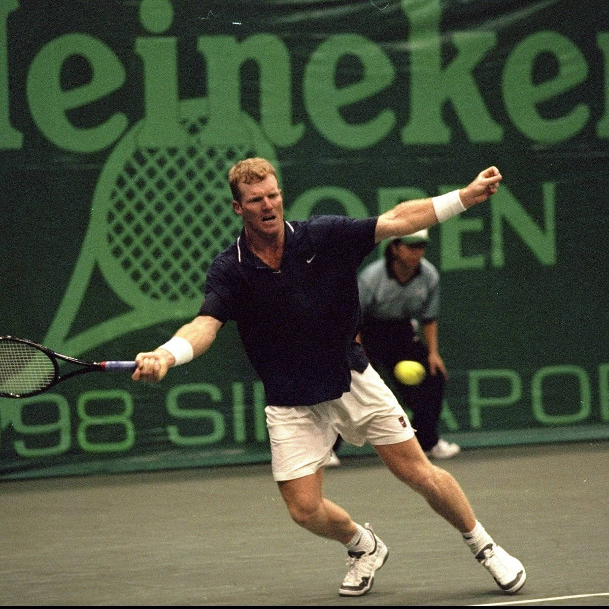 Jimcourier, Giocatore Di Tennis Professionista Americano Sfondo
