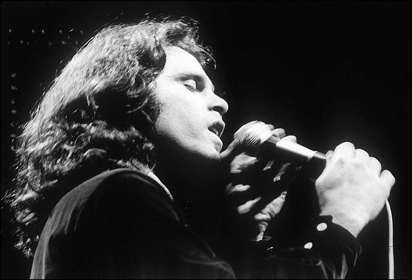 Jim Morrison Singing Wallpaper
