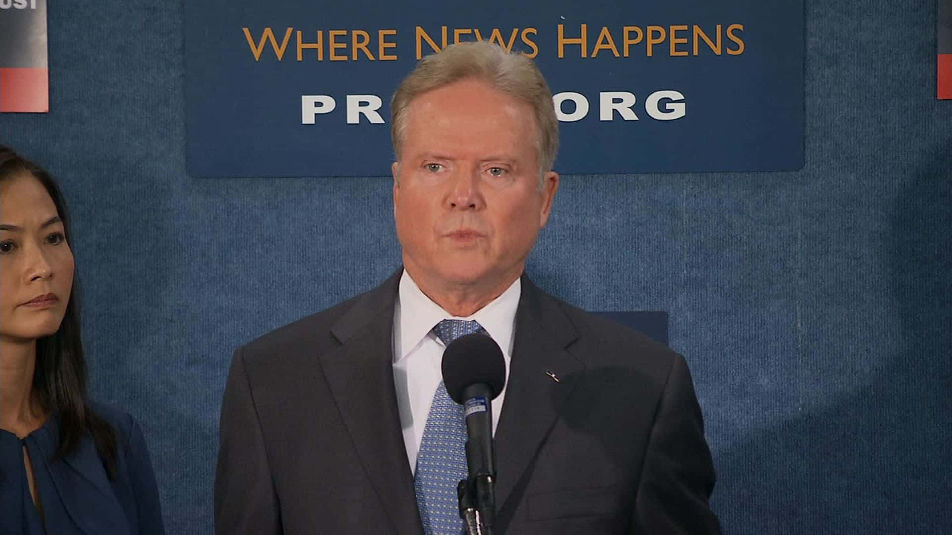 Former Senator Jim Webb Engages with Audience Wallpaper