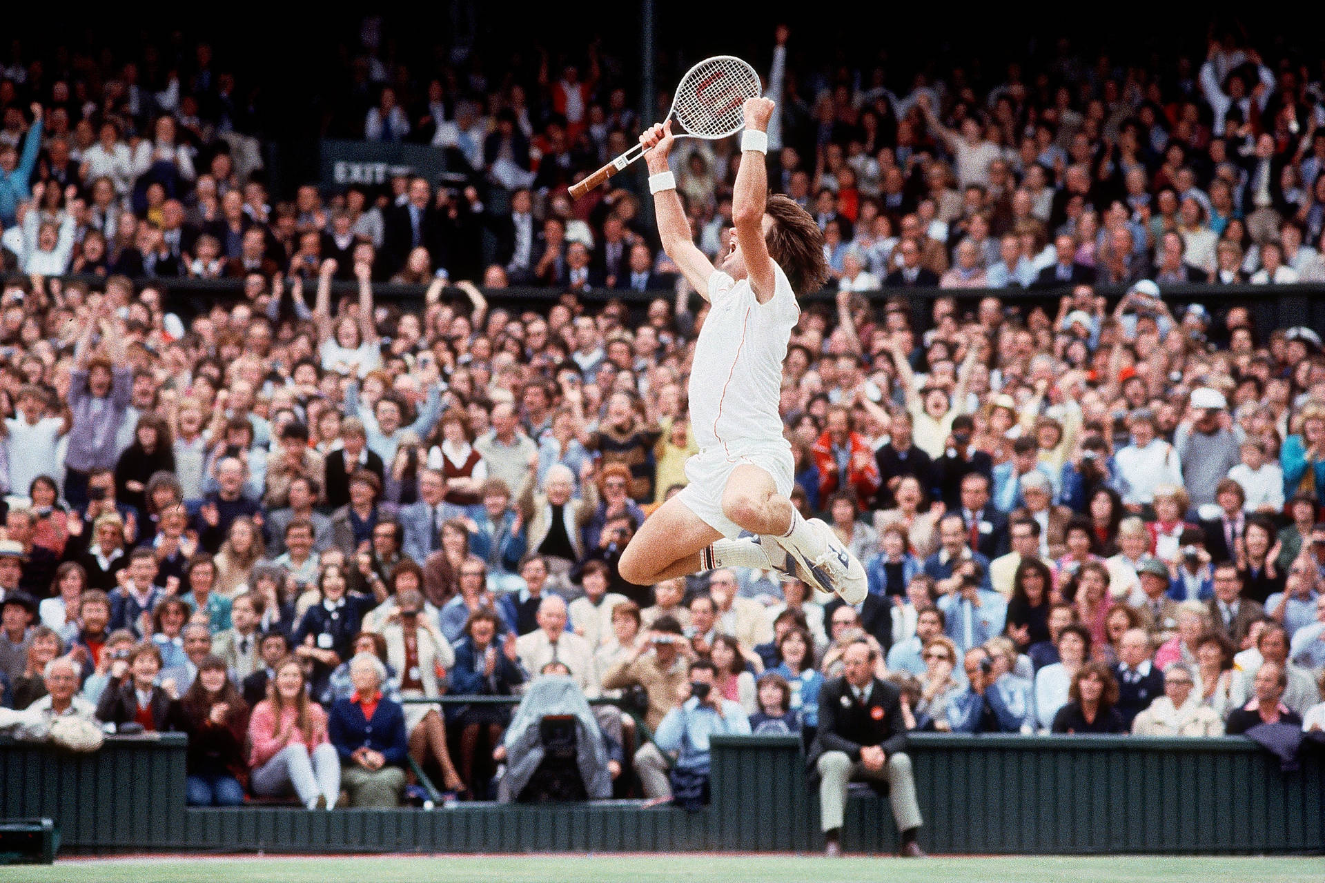 Jimmy Connors Win Celebration 1982 Wimbledon Wallpaper