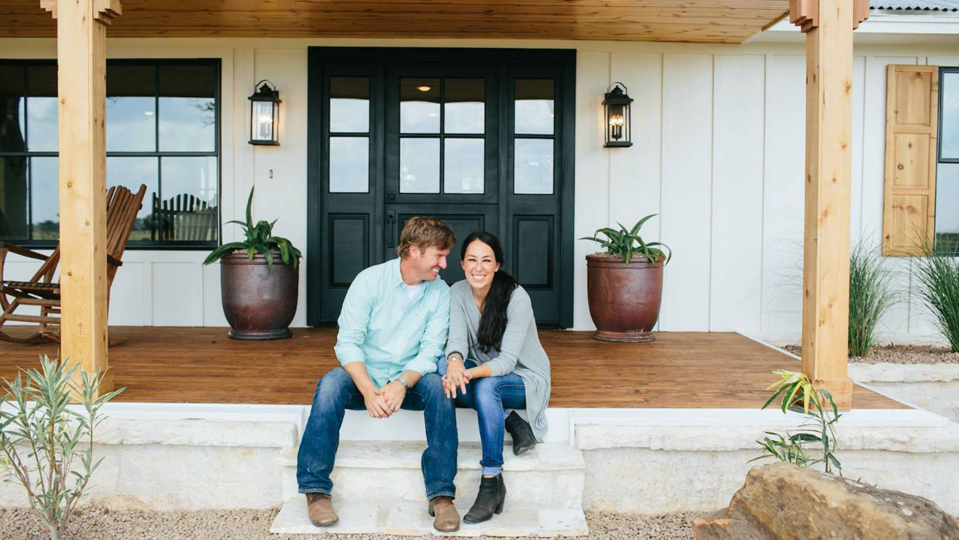 Joanna And Chip Gaines Big House Wallpaper