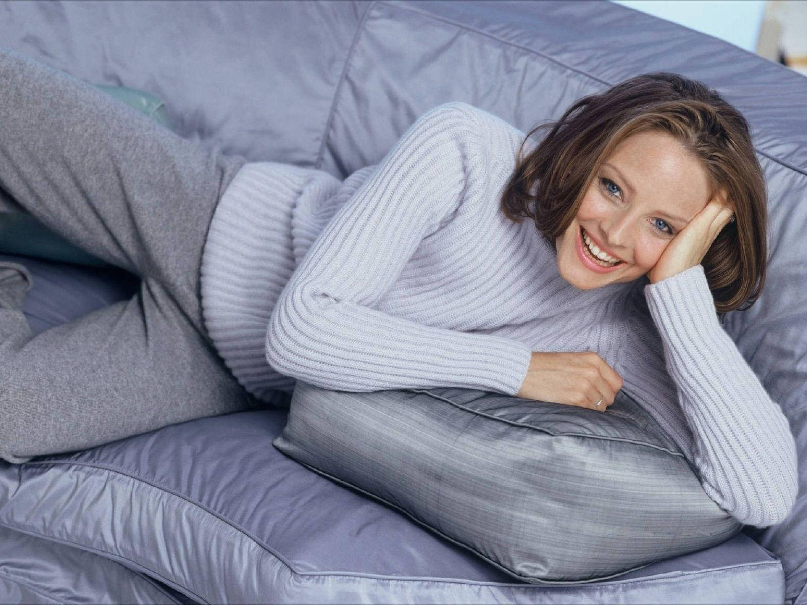 Jodie Foster On Couch Wallpaper