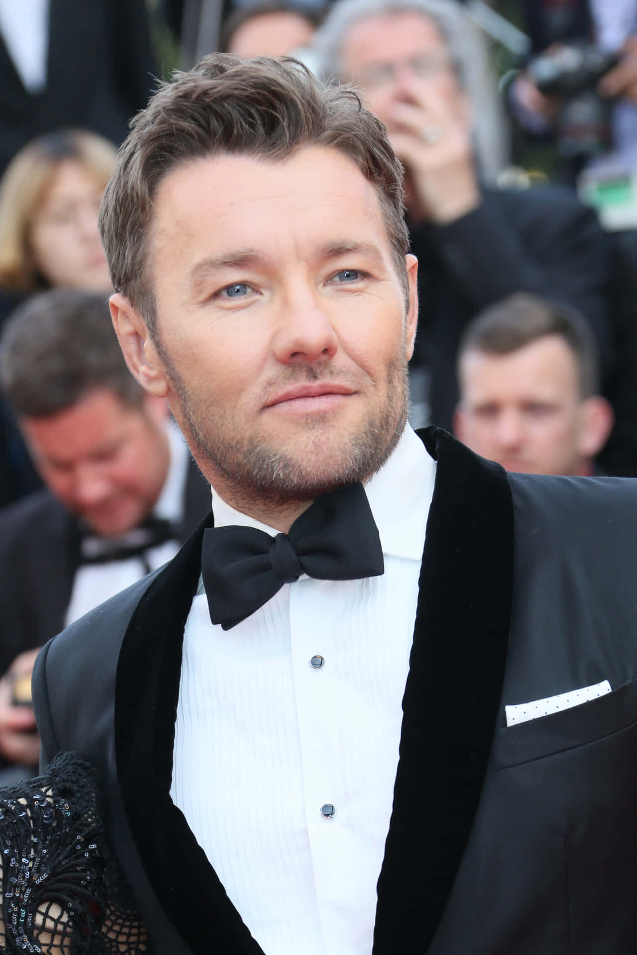 Joel Edgerton Black Tie Event Wallpaper