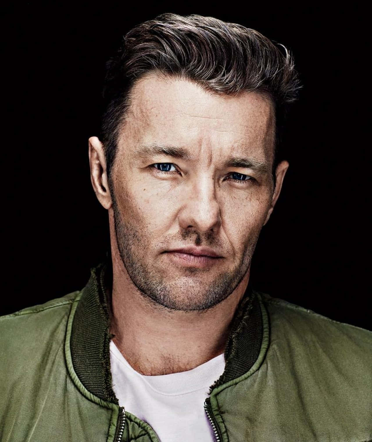 Joel Edgerton Intense Portrait Wallpaper