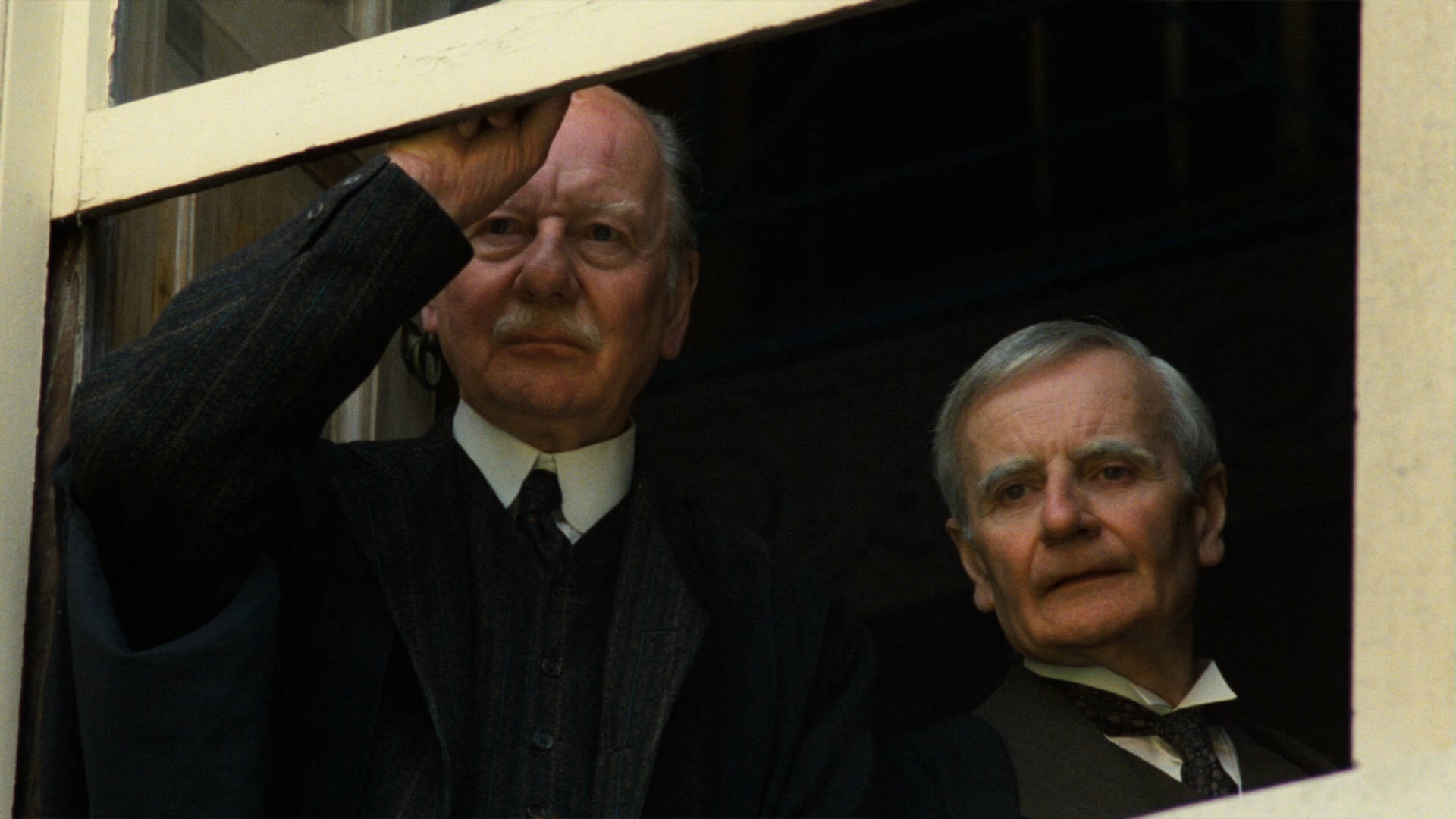 John Gielgud And Lindsay Anderson In Chariots Of Fire Wallpaper