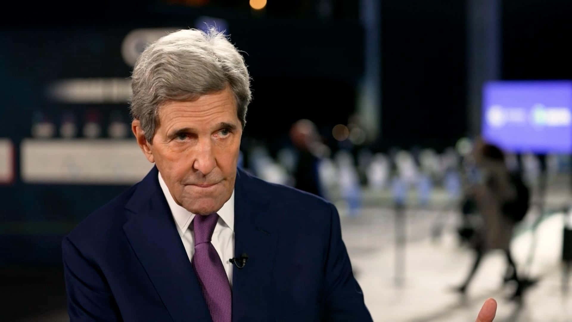 John Kerry During Interview With Christine Amanpour Wallpaper