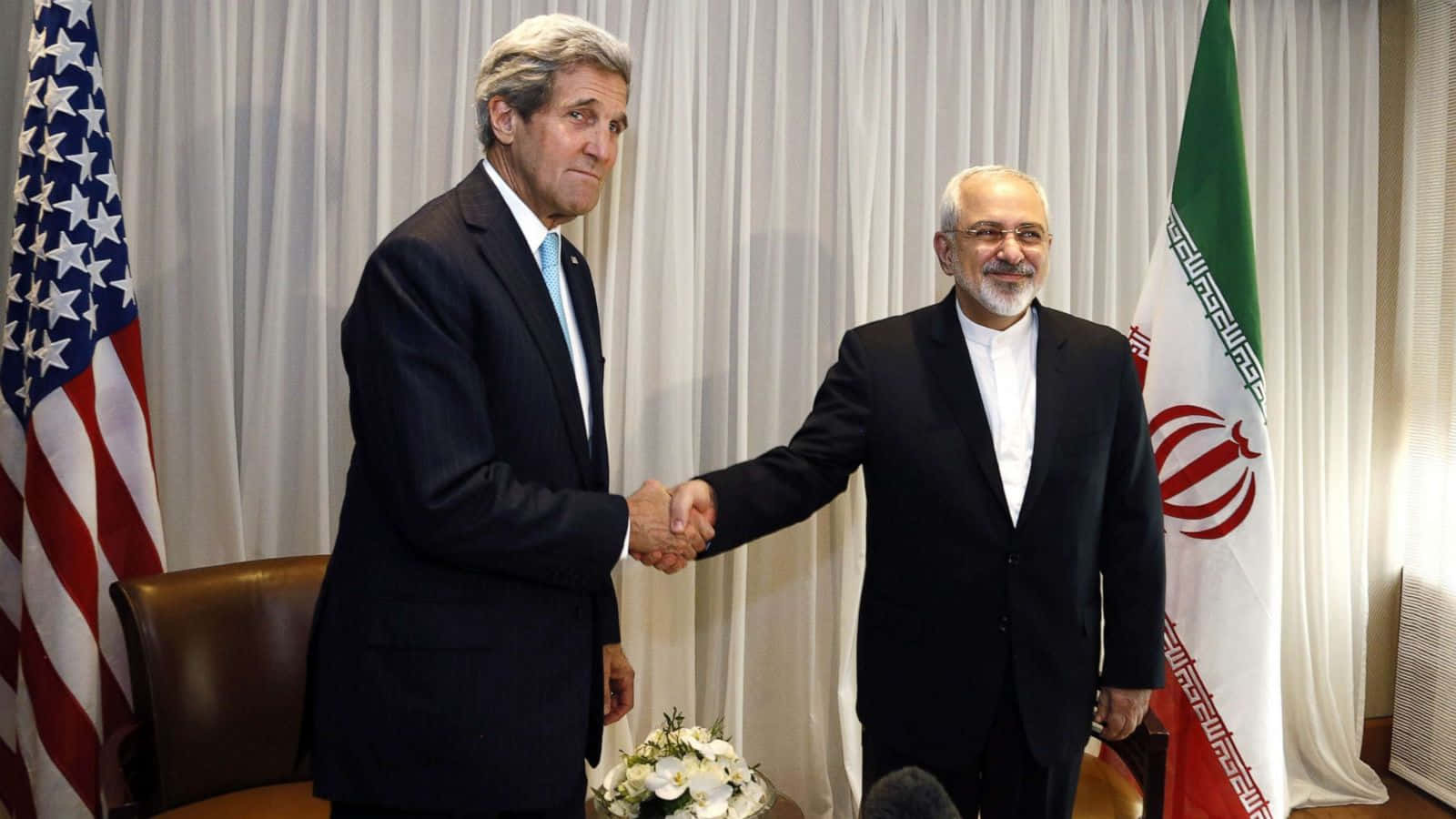John Kerry With Iran Foreign Minister Wallpaper