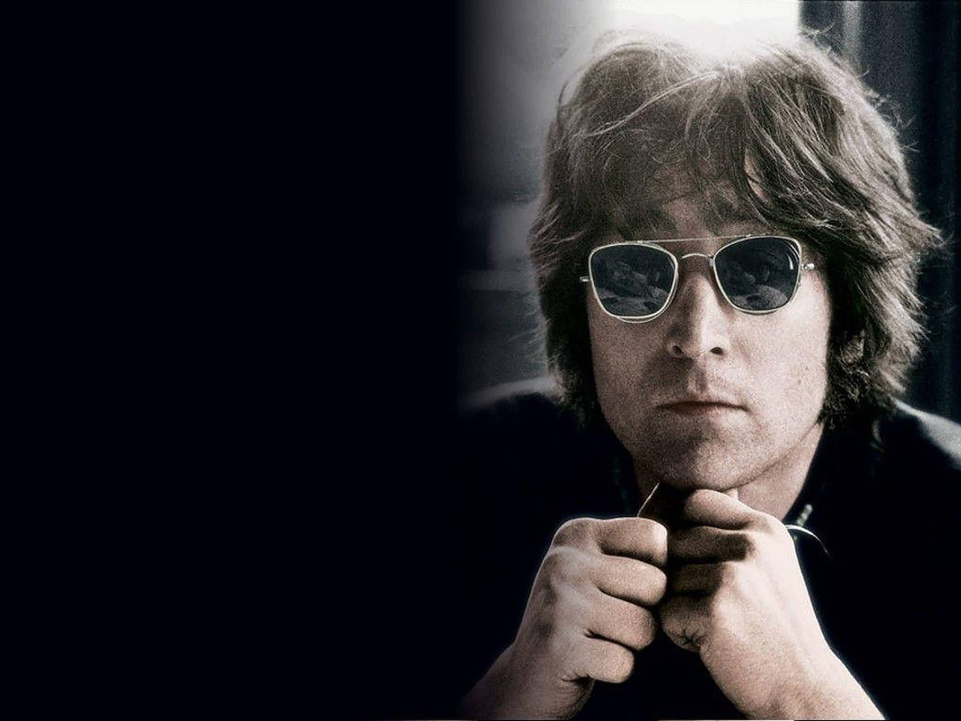 John Lennon With Sunglasses Wallpaper