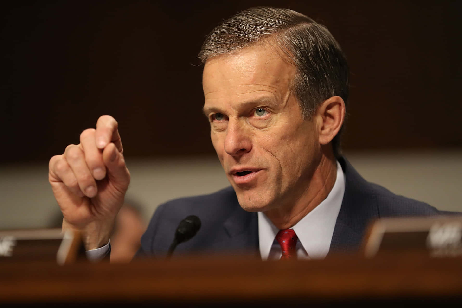 John Thune Gesturing With Right Hand Wallpaper