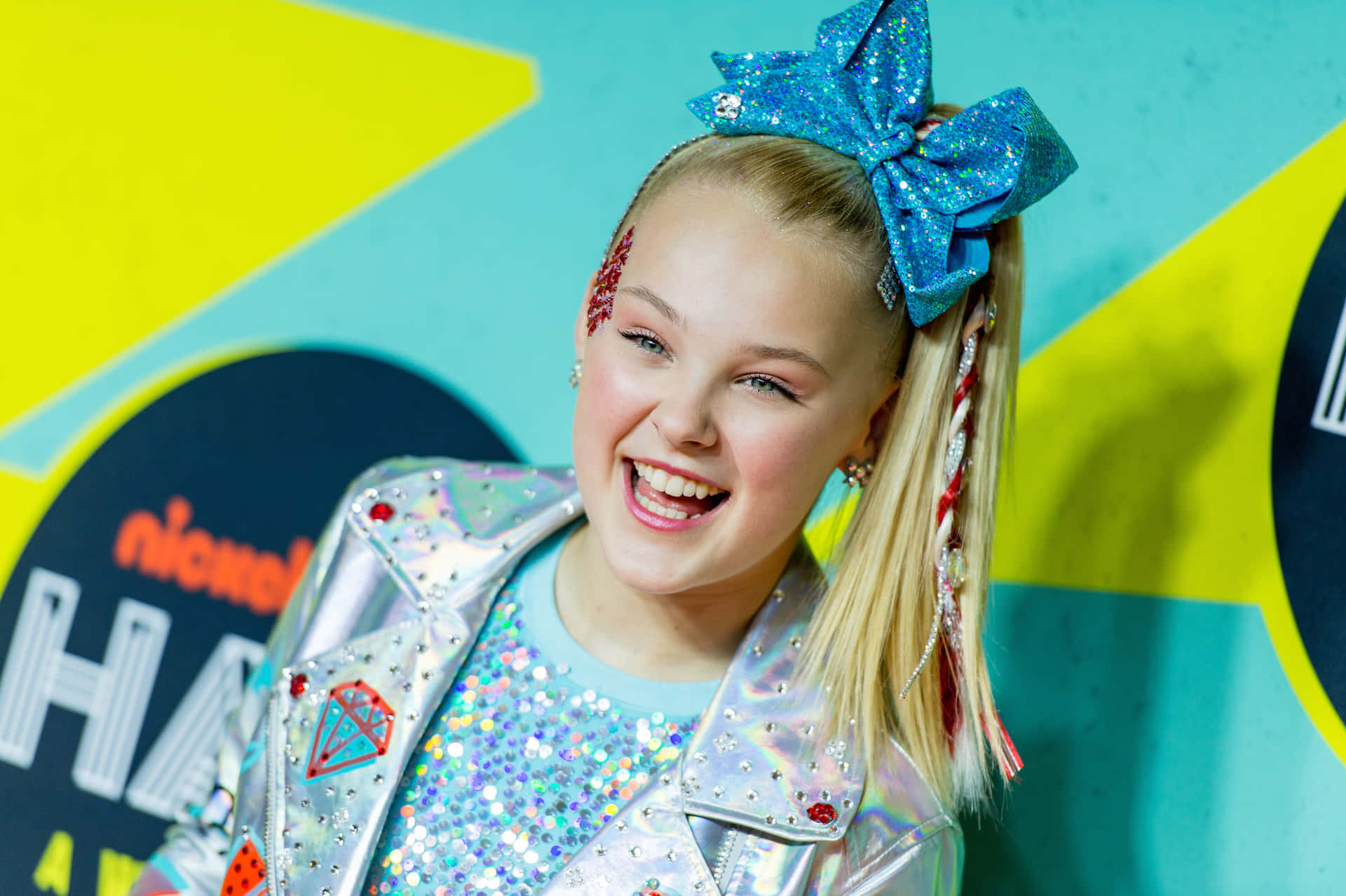 Jojo Siwa Background