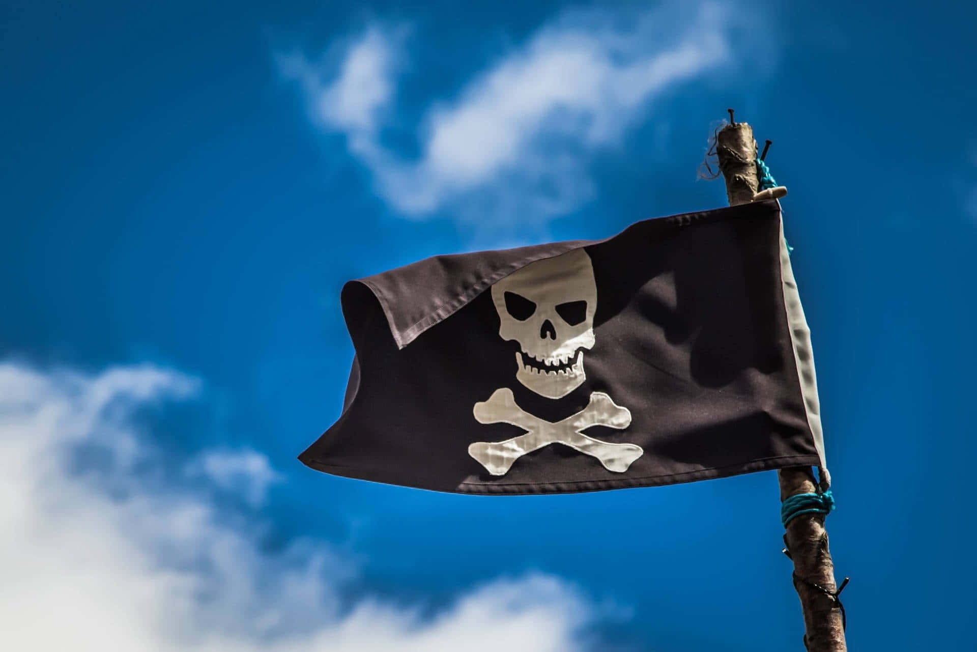 Jolly Roger Flag Waving Wallpaper