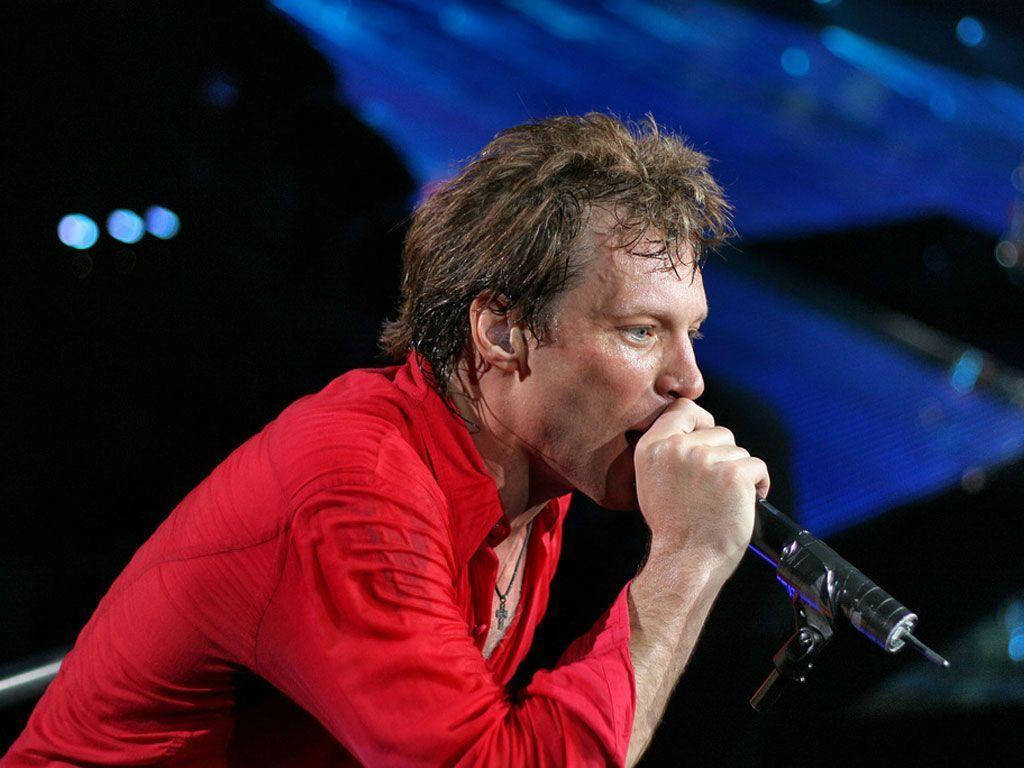 Jon Bon Jovi Live At Madison Square Garden Wallpaper