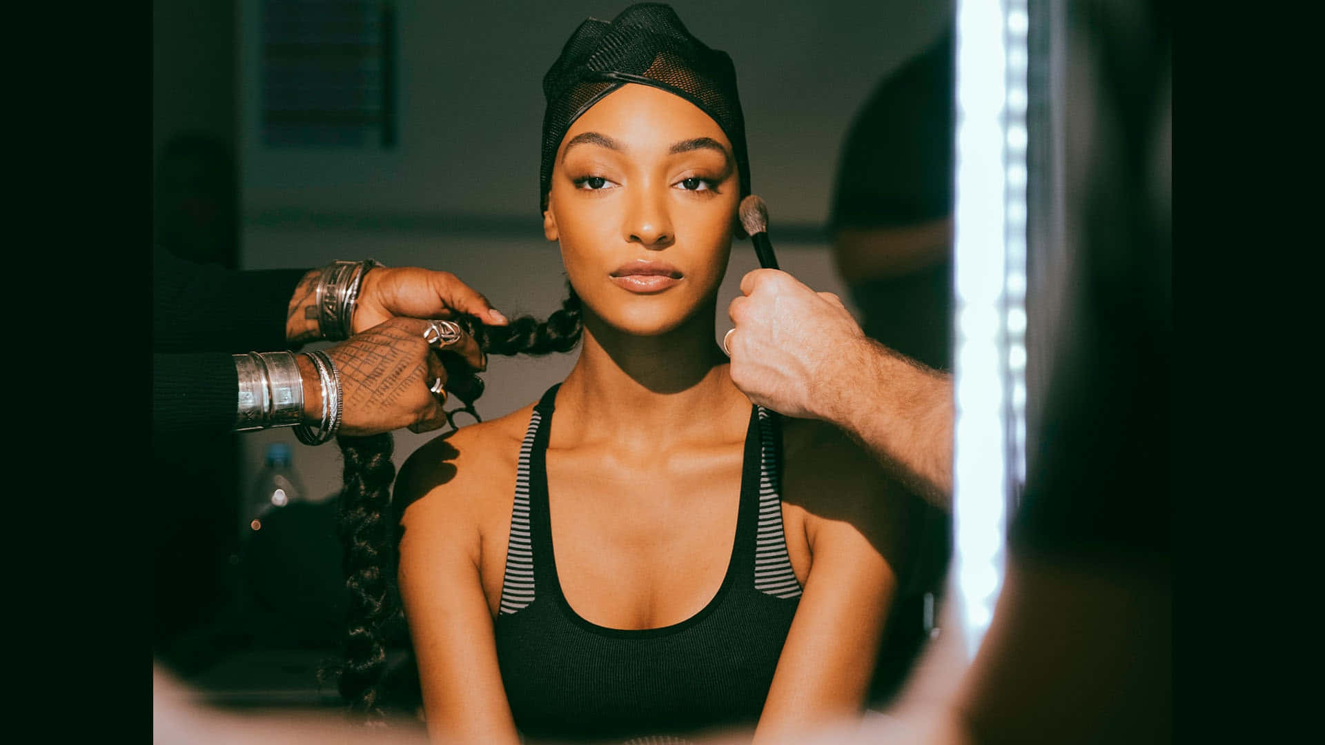 Jourdan Dunn Bij Celebrity Fotoshoot Achtergrond