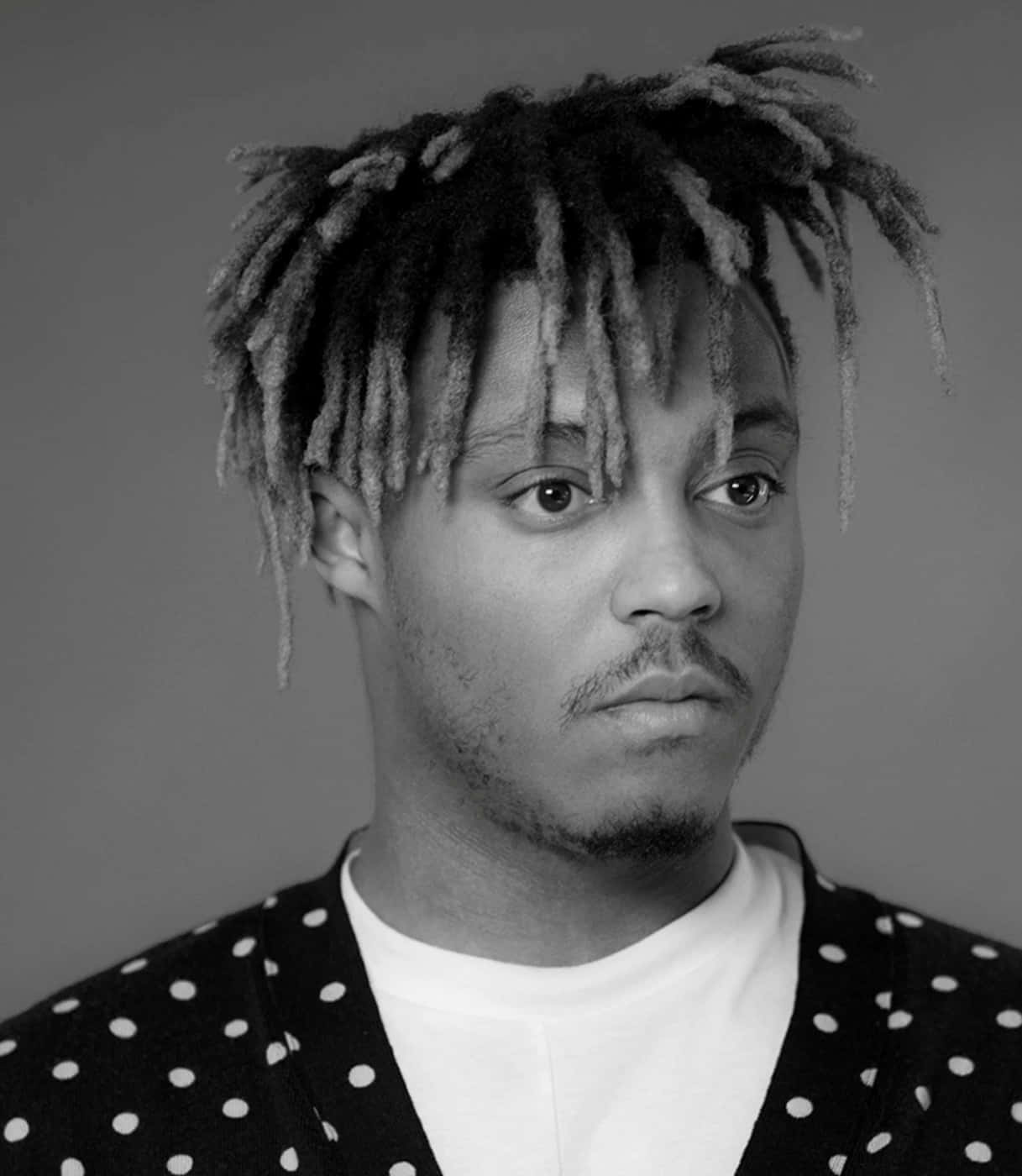 Juice Wrld brings his music to the stage with his insightful and honest lyrics.