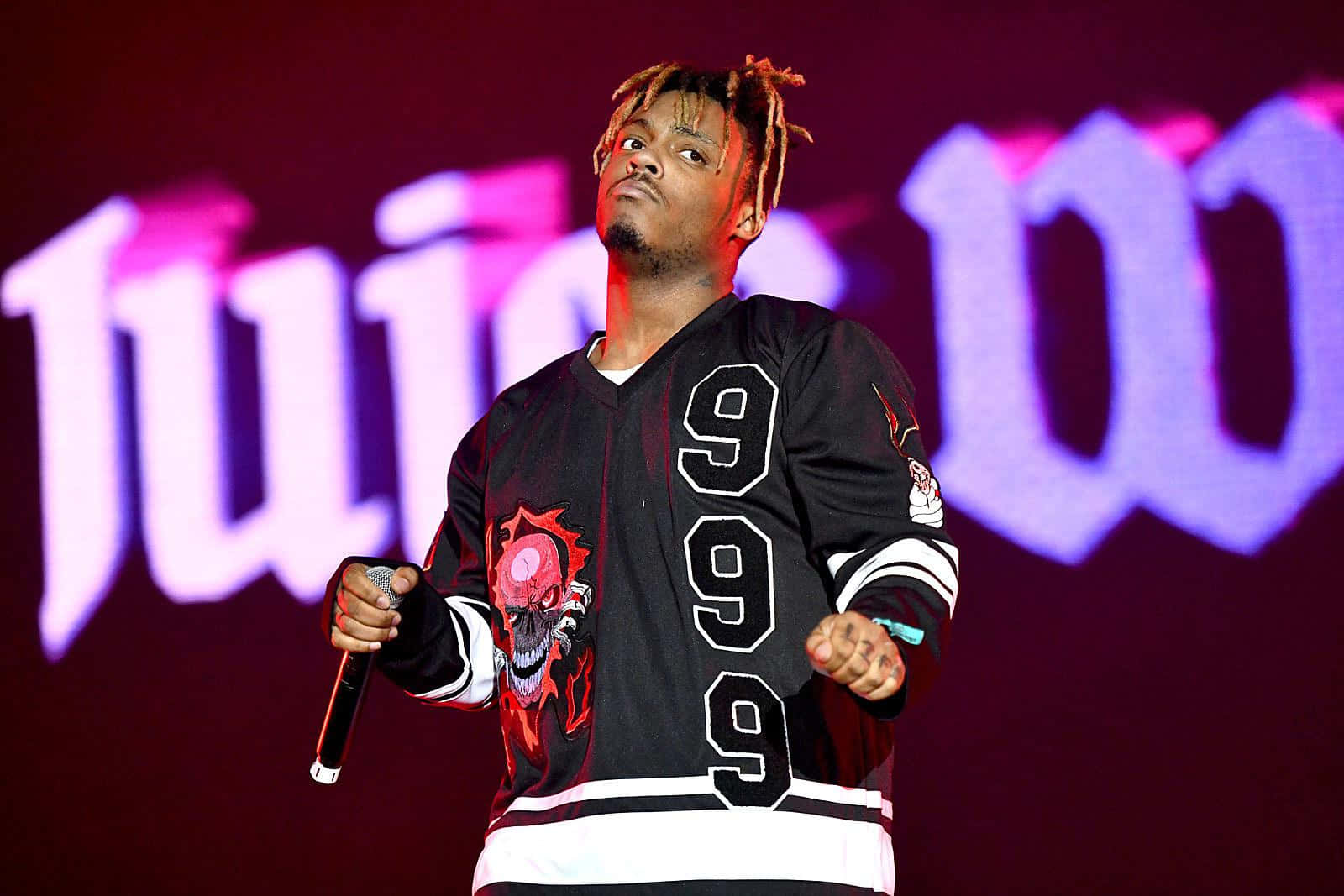 Download Legendary rapper and singer Juice Wrld | Wallpapers.com